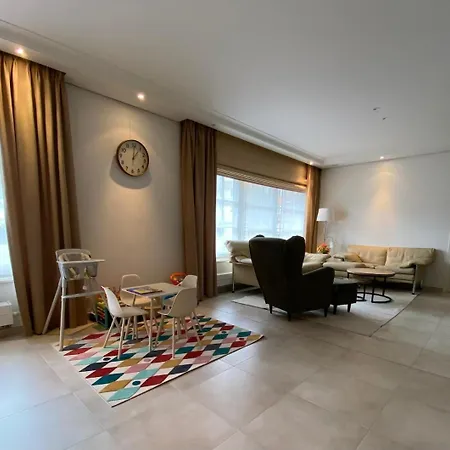 The Marina Family アパート