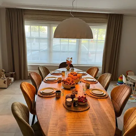 The Marina Family アパート *